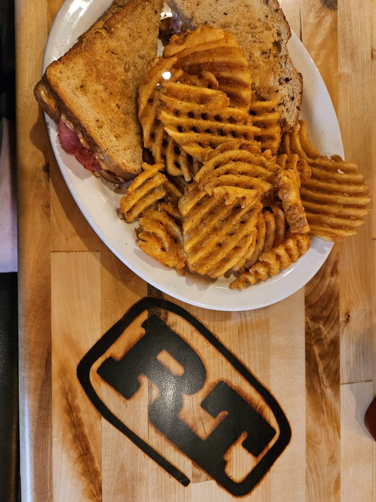Rusty Tractor Family Restaurant