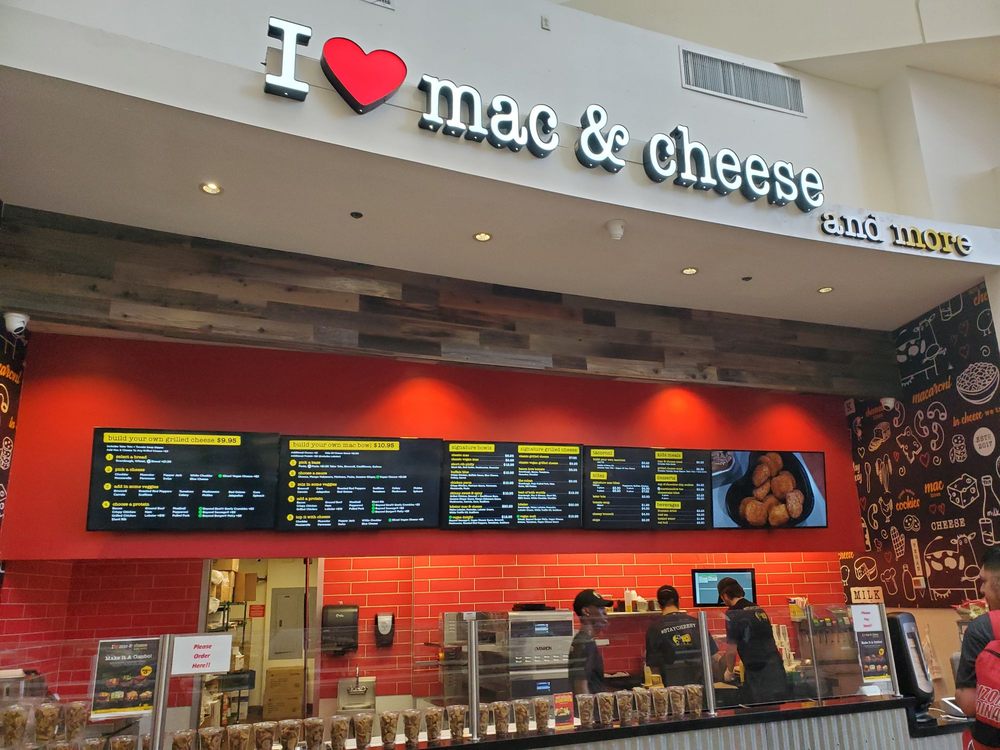 Are Dogs Allowed In Chandler Mall