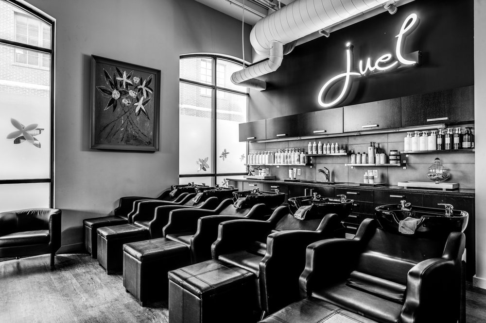 Juel Salon