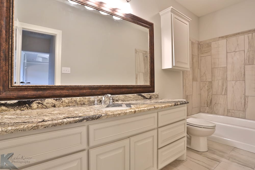 image of business Iron Horse Granite & Cabinets