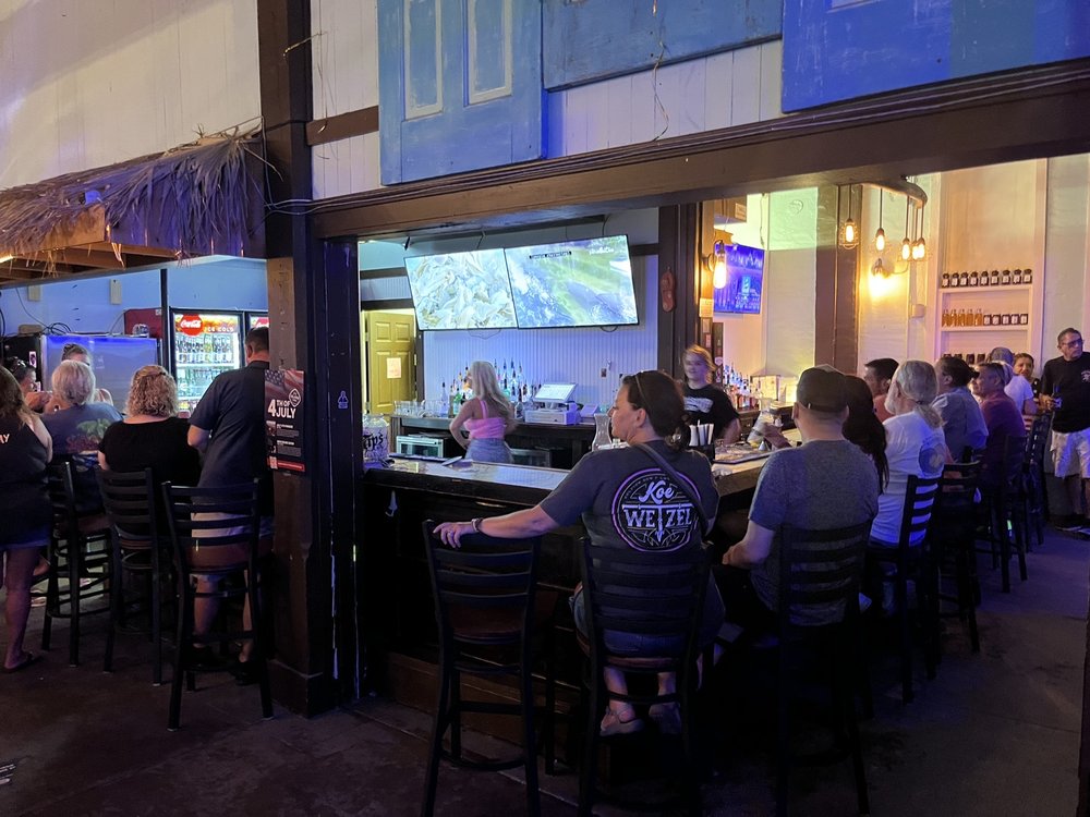 3 Doors Down Bar