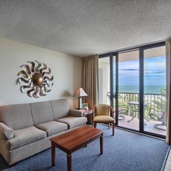 Beach Colony Resort 99 Photos 53 Reviews Resorts 5308 N Photo Of Beach Colony Resort Myrtle Sc United States Living Room