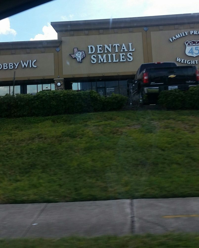 Dental Smiles General Dentistry 8221 Gulf Fwy, Meadowbrook