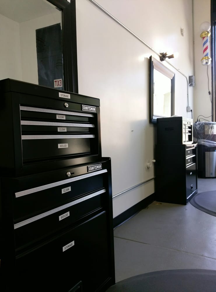 inside craftsman barber boxes