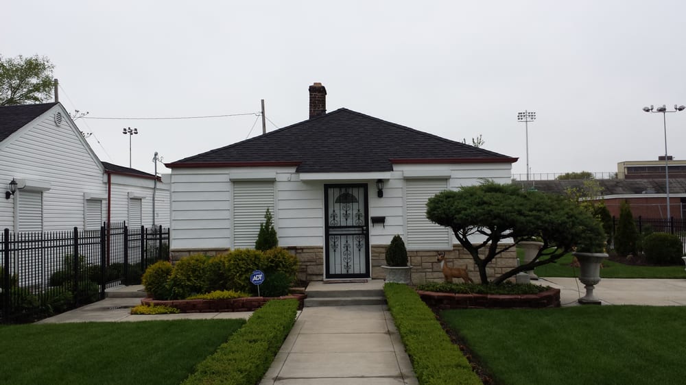 Michael Jackson’s House 45 Photos & 21 Reviews Landmarks
