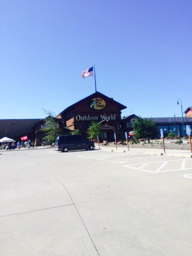 Bass Pro Shops 17 Photos & 11 Reviews Sporting Goods 1000 Bass