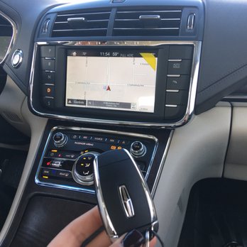 Lithia Ford Lincoln of Fresno 129 s & 131 Reviews