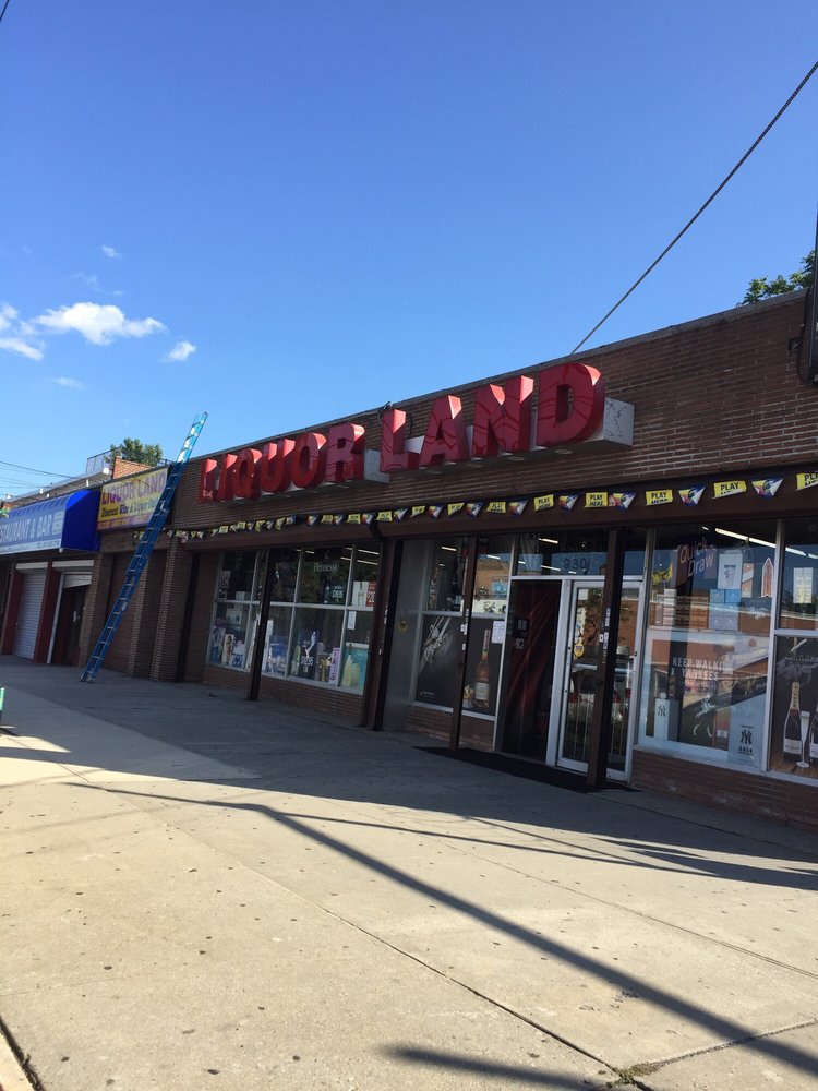 Liquor Land Beer, Wine & Spirits 930 E 233rd St, Edenwald, Bronx