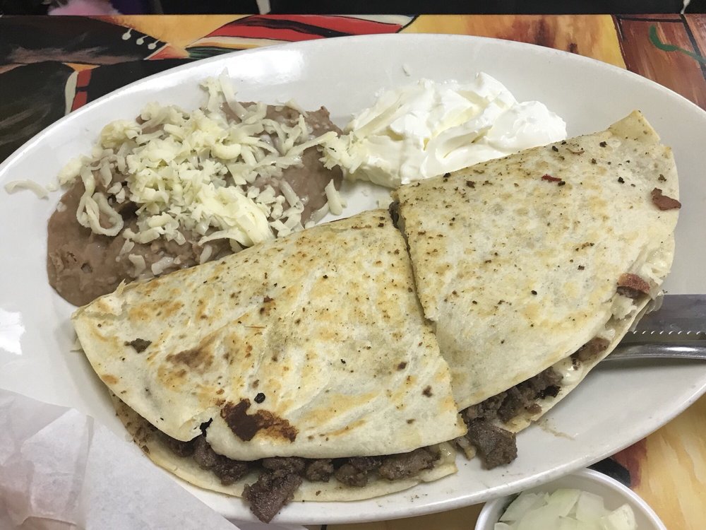 Tacos Y Salsas