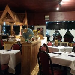 Phaya Thai Order Food Online 136 Photos 285 Reviews Photo Of Phaya Thai Sacramento Ca United States Quaint Exotic Entrance