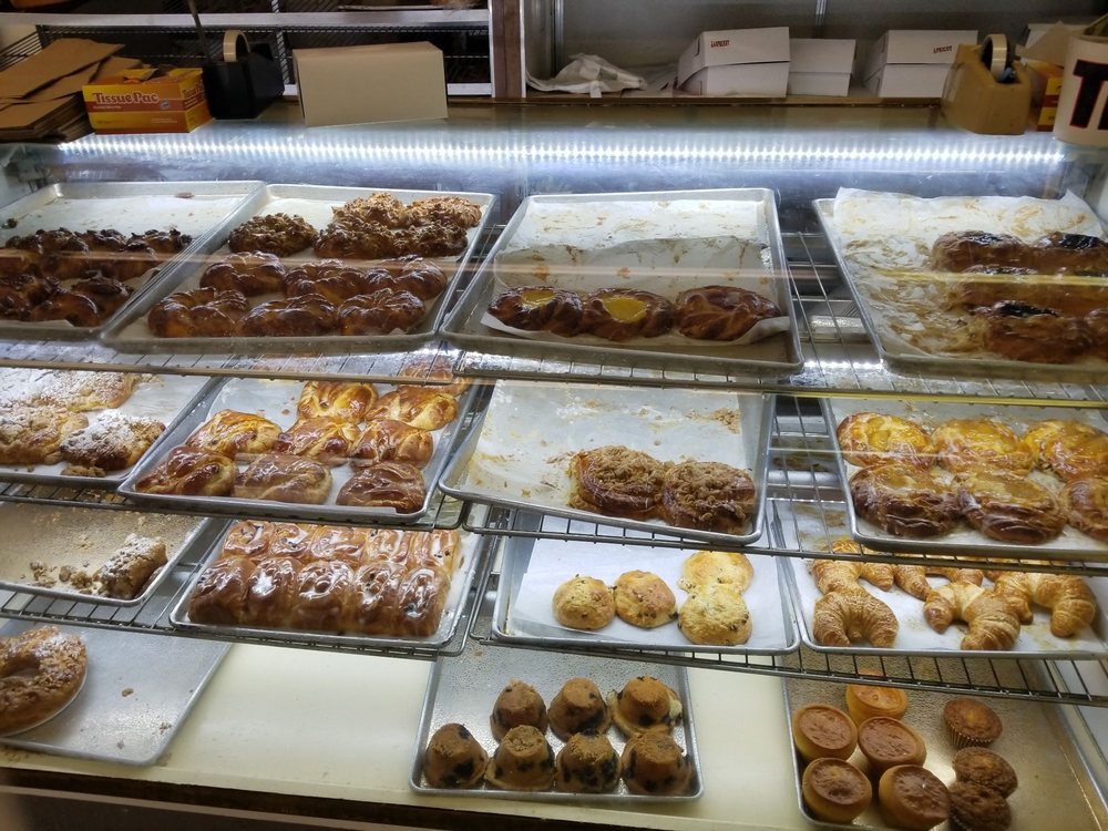 Swiss Pastry Shoppe 11 Photos & 42 Reviews Bakeries 1711 E 2nd St