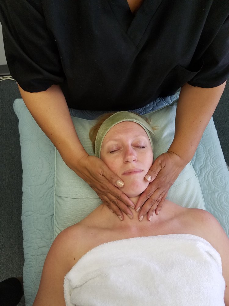 alex g gay boy from Dorian gay massage therapist in indianapolis in