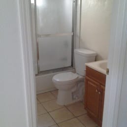 Mariposa Oaks Apartments 17 Photos 7727 7733 Photo Of Mariposa Oaks Apartments Citrus Heights Ca United States Bathroom