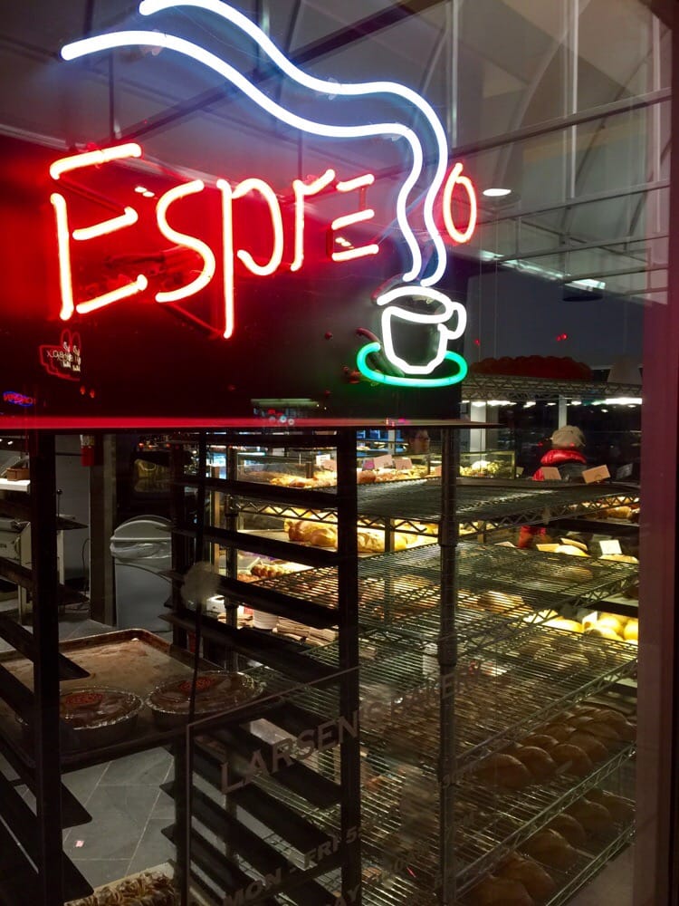 Larsen's Danish Bakery - 121 Photos & 186 Reviews ...