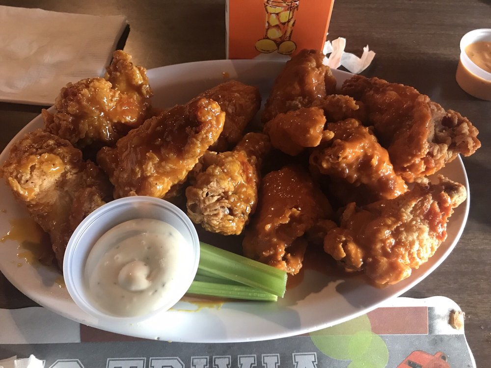 Batter's Box Sports Bar & Grille