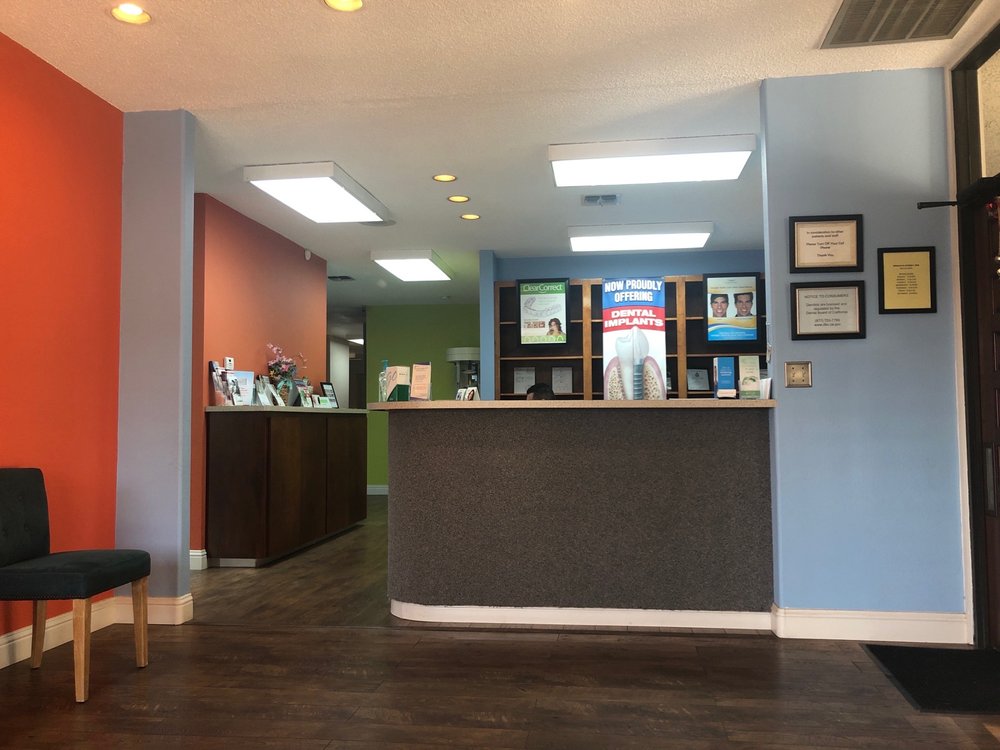 image of business Hossam Elzuhery, DDS