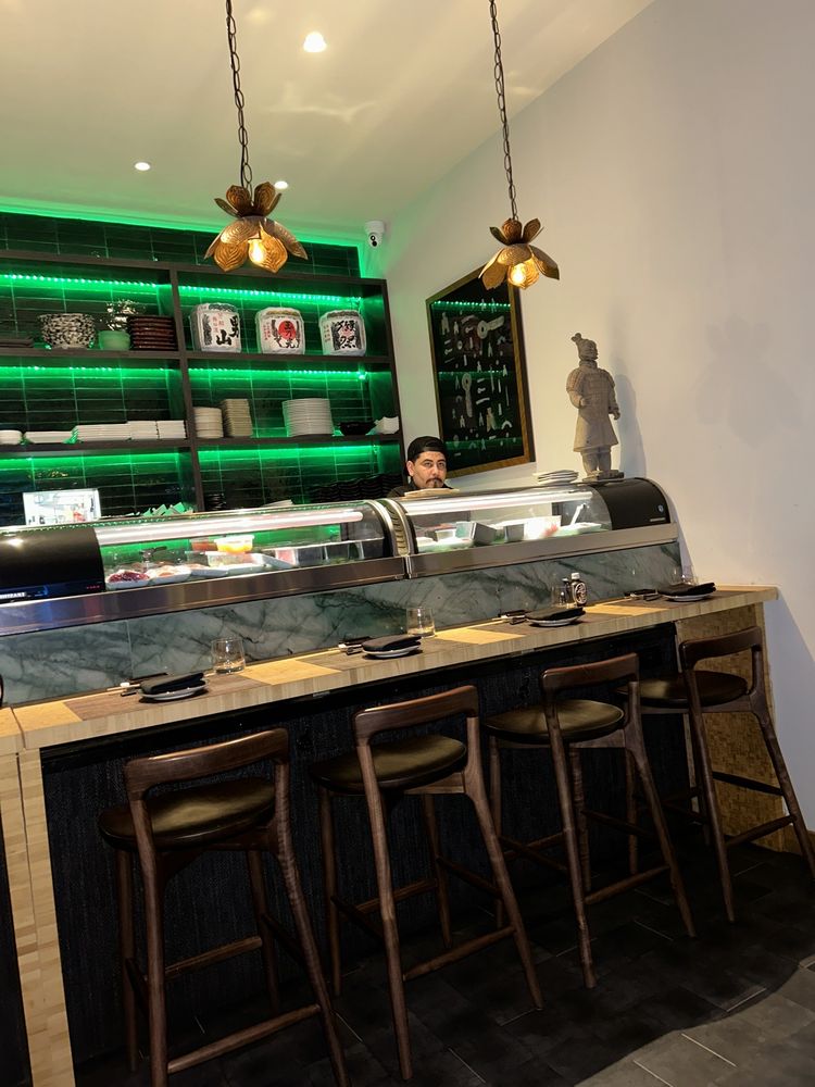 Onesan Dim Sum & Sushi