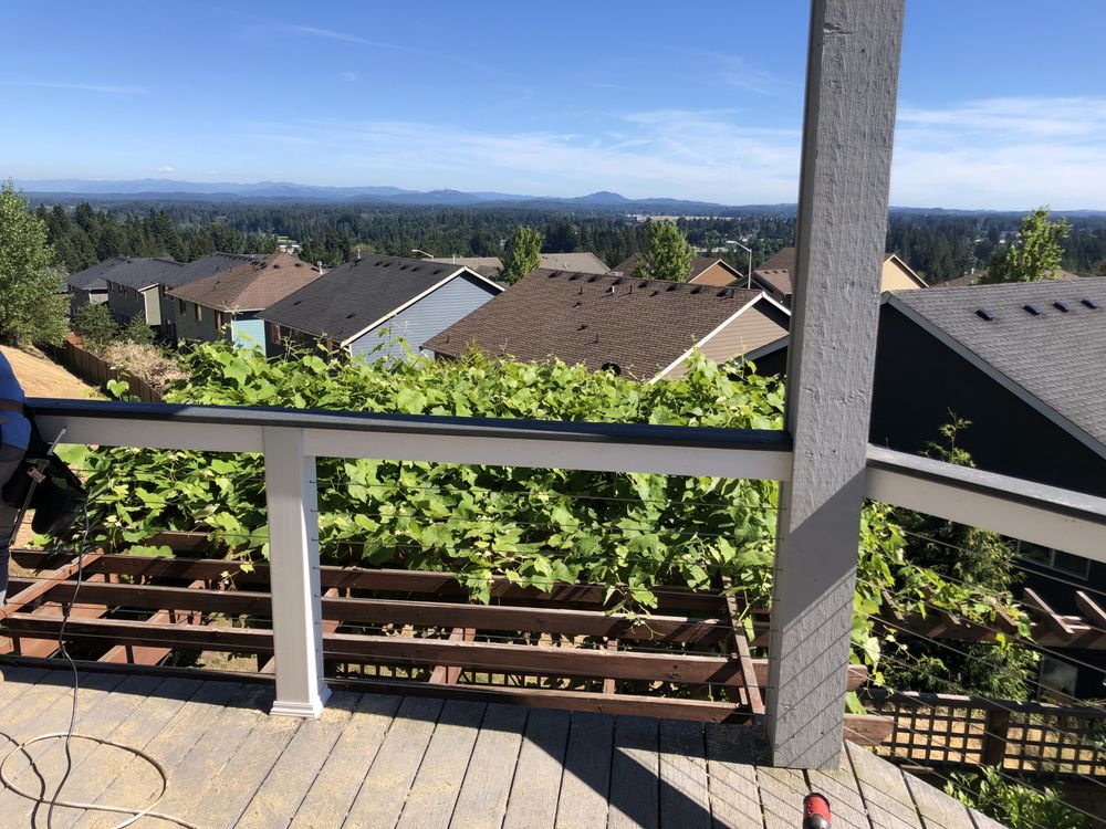 4-J Construction / Contemporary Decks