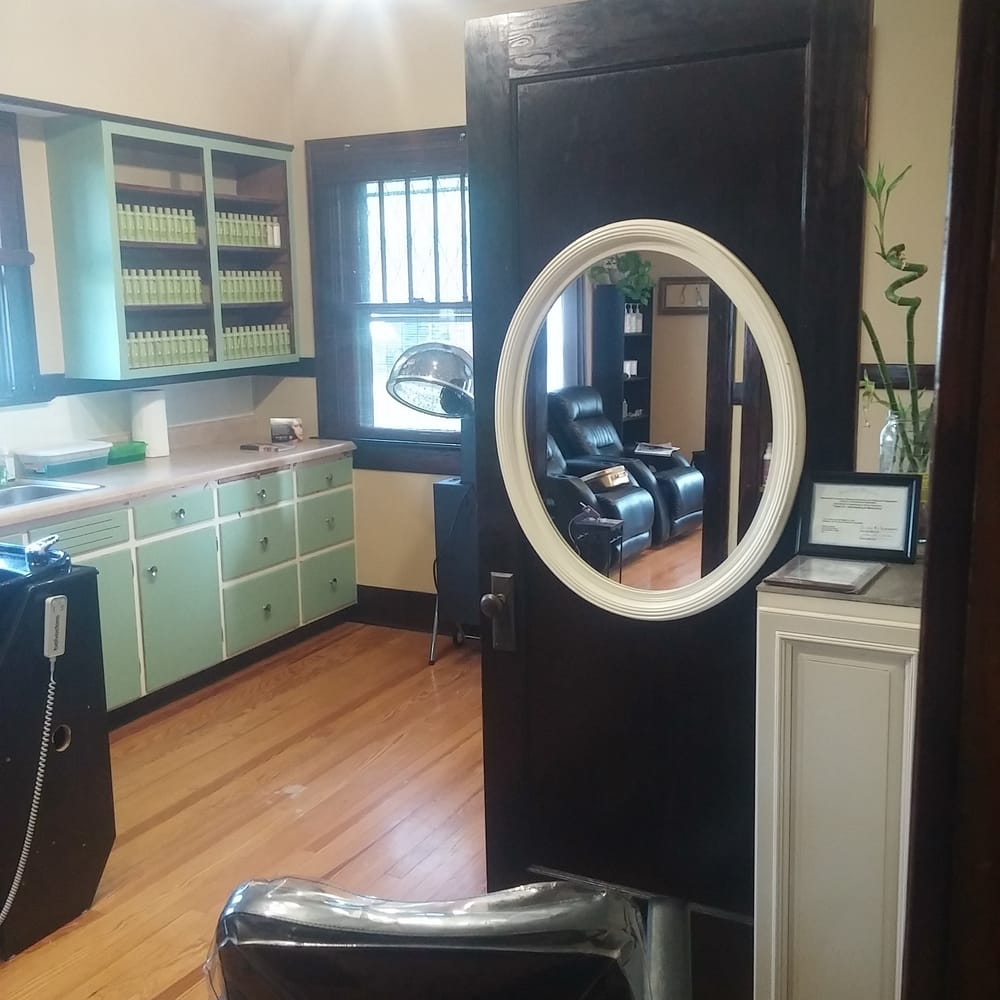 Roots Spa and Salon Hair Salons 1512 Independence St, Cape