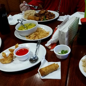 Magic Wok 11 Reviews Chinese 275 Supercenter Dr Calera Al Photo Of Magic Wok Calera Al United States Sorry It S A Half