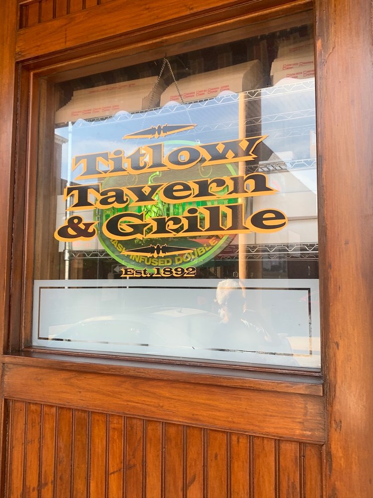 Titlow Tavern & Grille