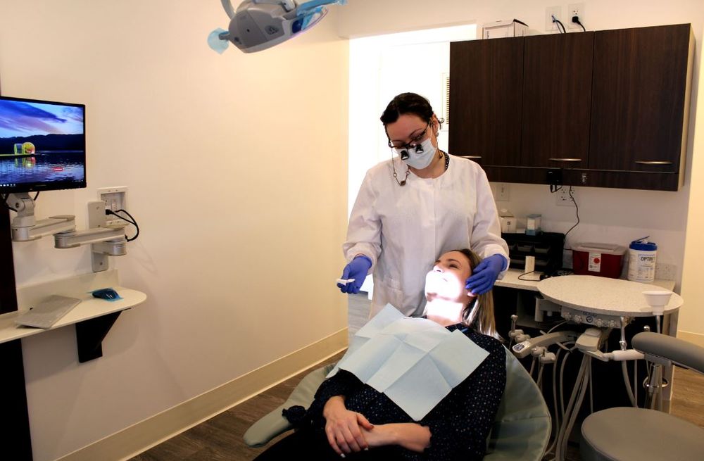 image of business Lake Hill Dental Care