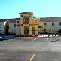 Super 8 Brenham Tx 12 Photos 19 Reviews Hotels 2209 Highway Photo Of Super 8 Brenham Tx United States