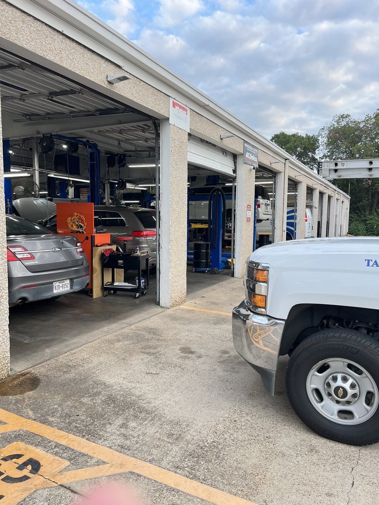 Dennis Road Automotive