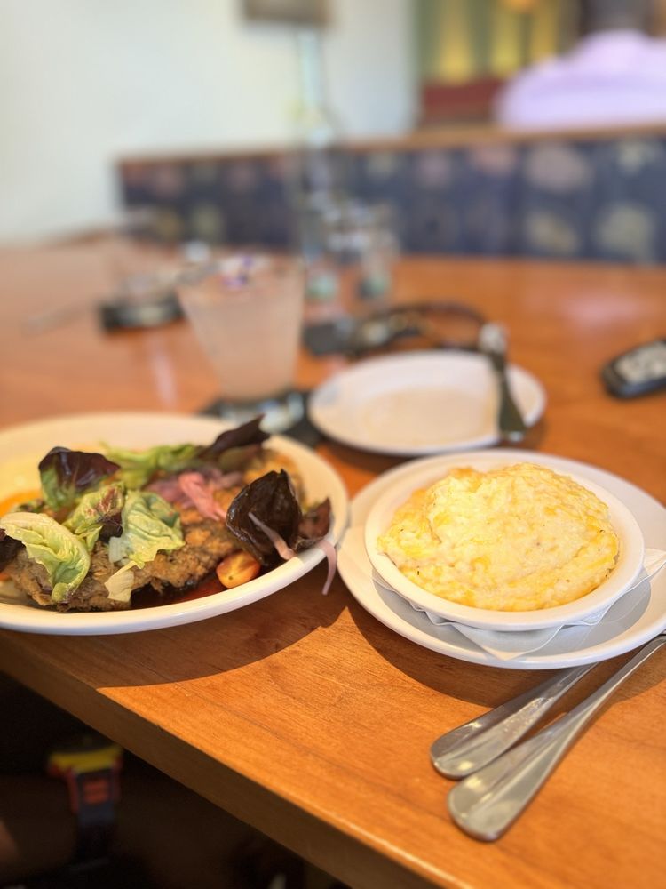 New South Kitchen & Bar