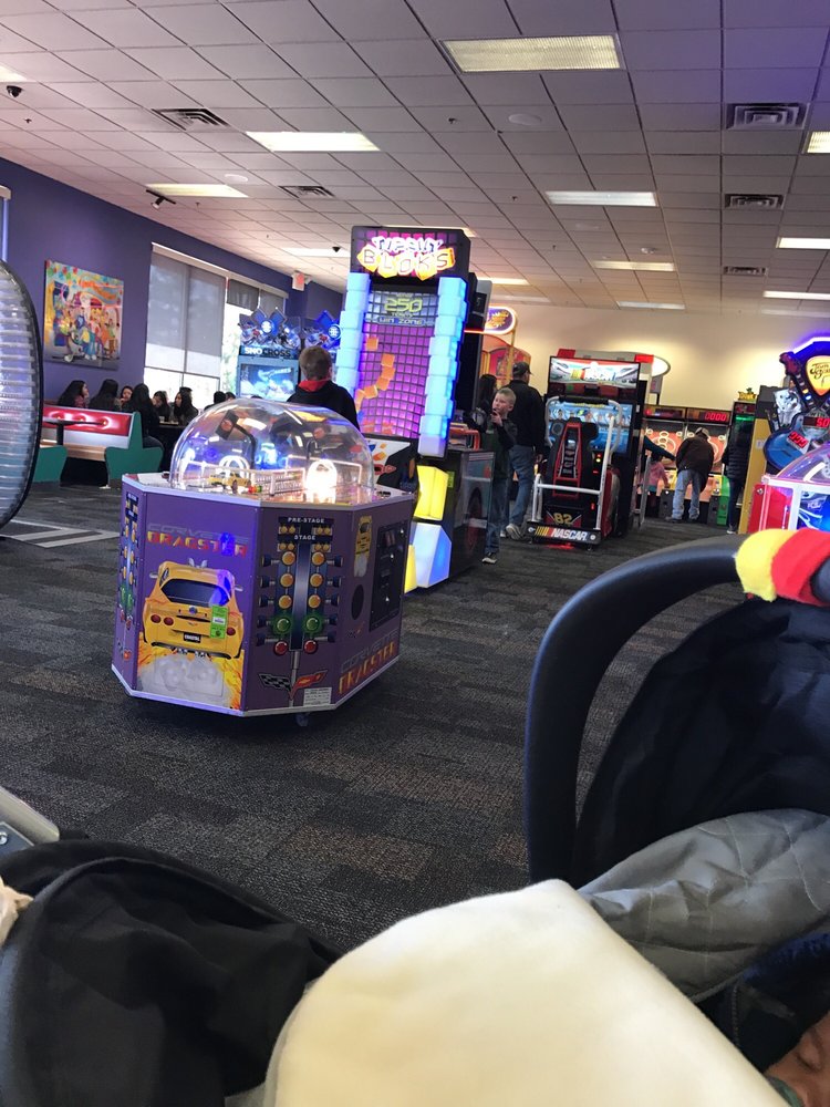 Chuck E. Cheese’s 12 Photos & 10 Reviews Pizza 1512 Nations Dr