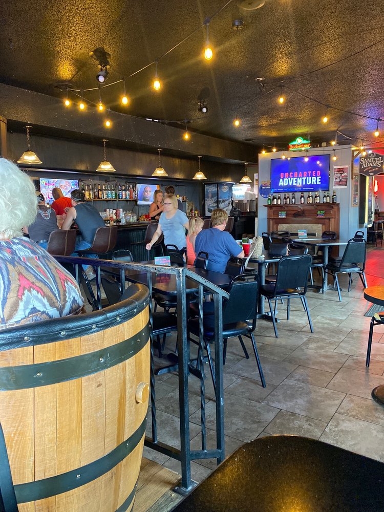 I-80 Sports Lounge