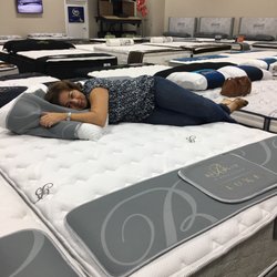 Mattress Kings Mattresses 14460 Biscayne Blvd North Miami Photo Of Mattress Kings North Miami Beach Fl United States I Love