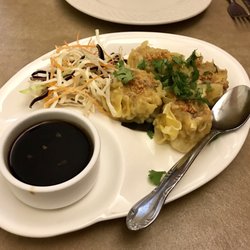 Lemongr Thai Restaurant 91 Photos 102 Reviews 106 N Photo Of Lemongr Thai Restaurant Greenville Sc United States Homemade Dumplings Were