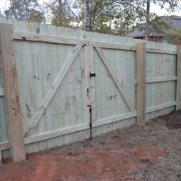 Fence Life 53 Photos Fences Gates 8147 Pinosa St Navarre Photo Of Fence Life Navarre Fl United States