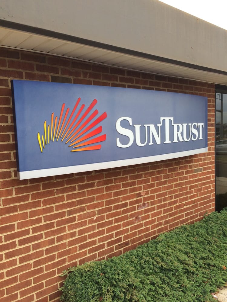 Suntrust Banks & Credit Unions 8885 Centreville Rd, Manassas, VA