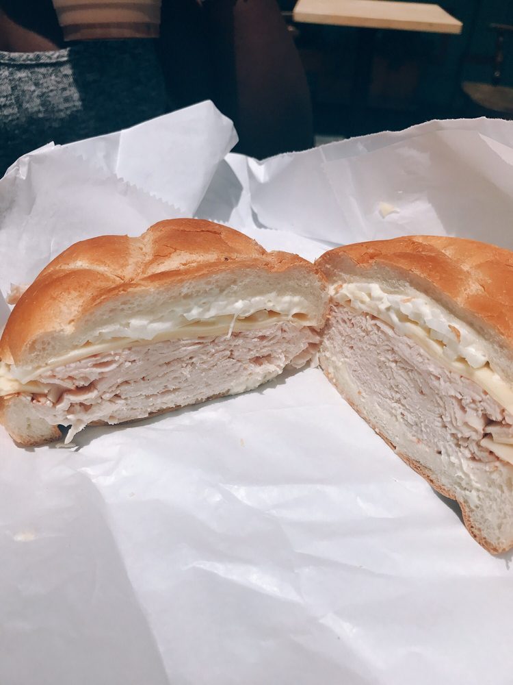 Ray's Deli