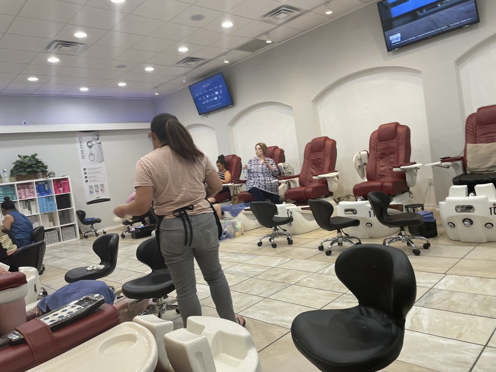 Tip To Toes Nail Salon
