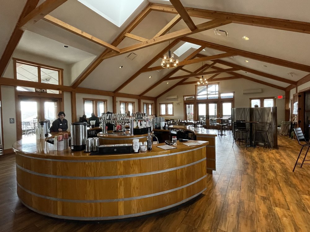 Mountain View Vineyard, Winery, Brewery & Distillery