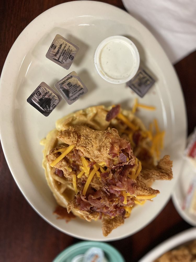 Compadres Texas Cafe