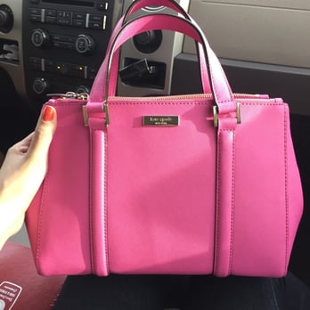 Kate Spade New York Outlet 77 Photos 26 Reviews Accessories Kate Spade New York Outlet 77 Photos 26 Reviews Accessories 8300 Arroyo Cir Gilroy Ca Phone Number Yelp