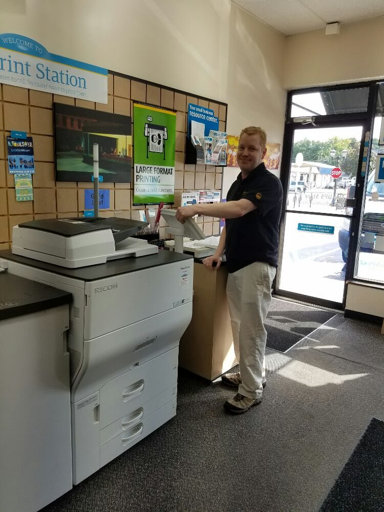 The UPS Store 10 Reviews Notaries 1043 Grand Ave, Summit Hill