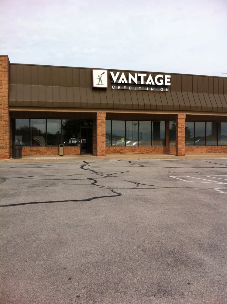 Vantage Credit Union Banks & Credit Unions 1077 Cave Springs Blvd, St Peters, Saint Peters