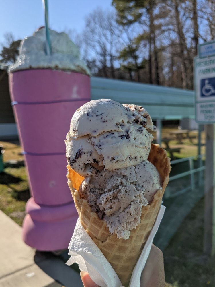 Scoops Ice Cream Shop