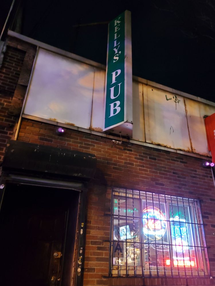 Kelly's Pub