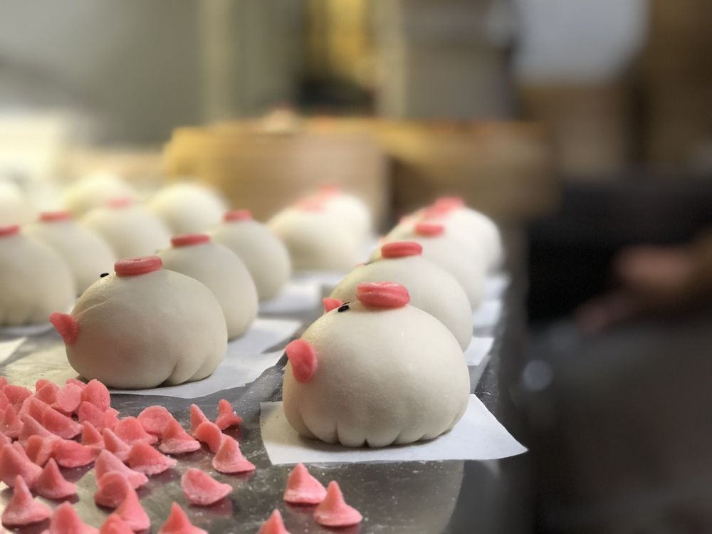 Harumama Noodles & Buns - Little Italy