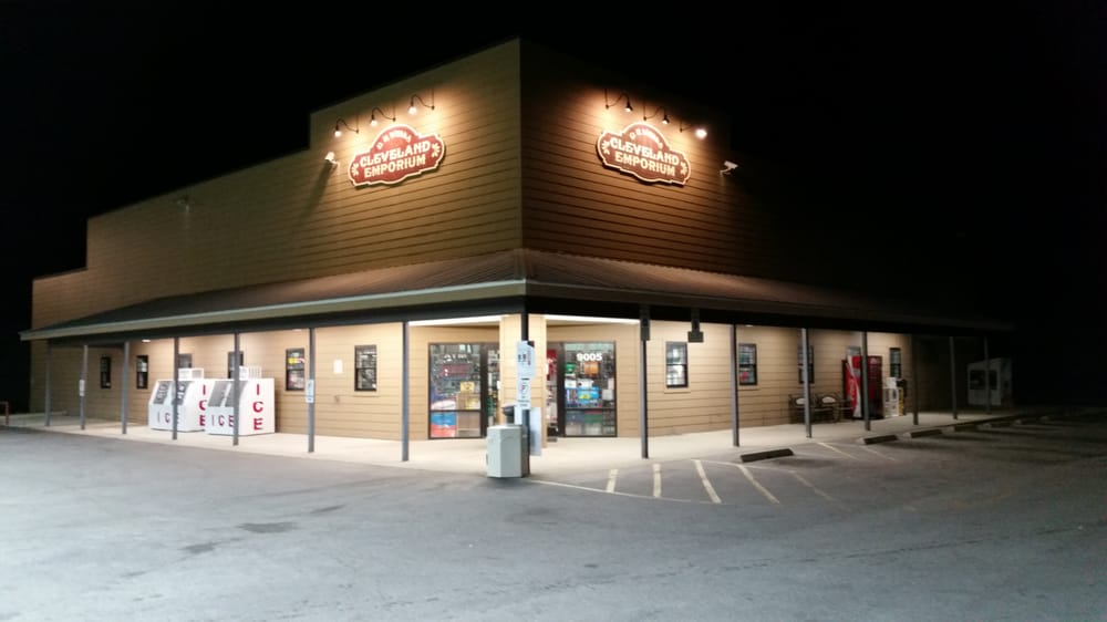 Wells D R Cleveland Emporium Hardware Stores 8969 Cleveland Rd