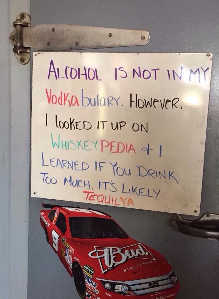 The Offfice Bar & Grill