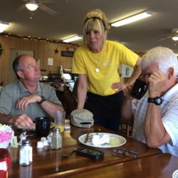 Sissy S Family Restaurant 12 Reviews Breakfast Brunch 55 Photo Of Sissy S Family Restaurant Martinsburg Wv United States Great Service