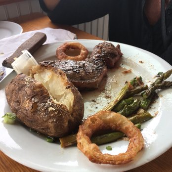 Inlet Seafood Restaurant Temp Closed 256 Photos 264 Reviews Photo Of Inlet Seafood Restaurant Montauk Ny United States