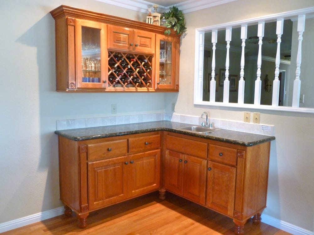 Victor's Custom Cabinets
